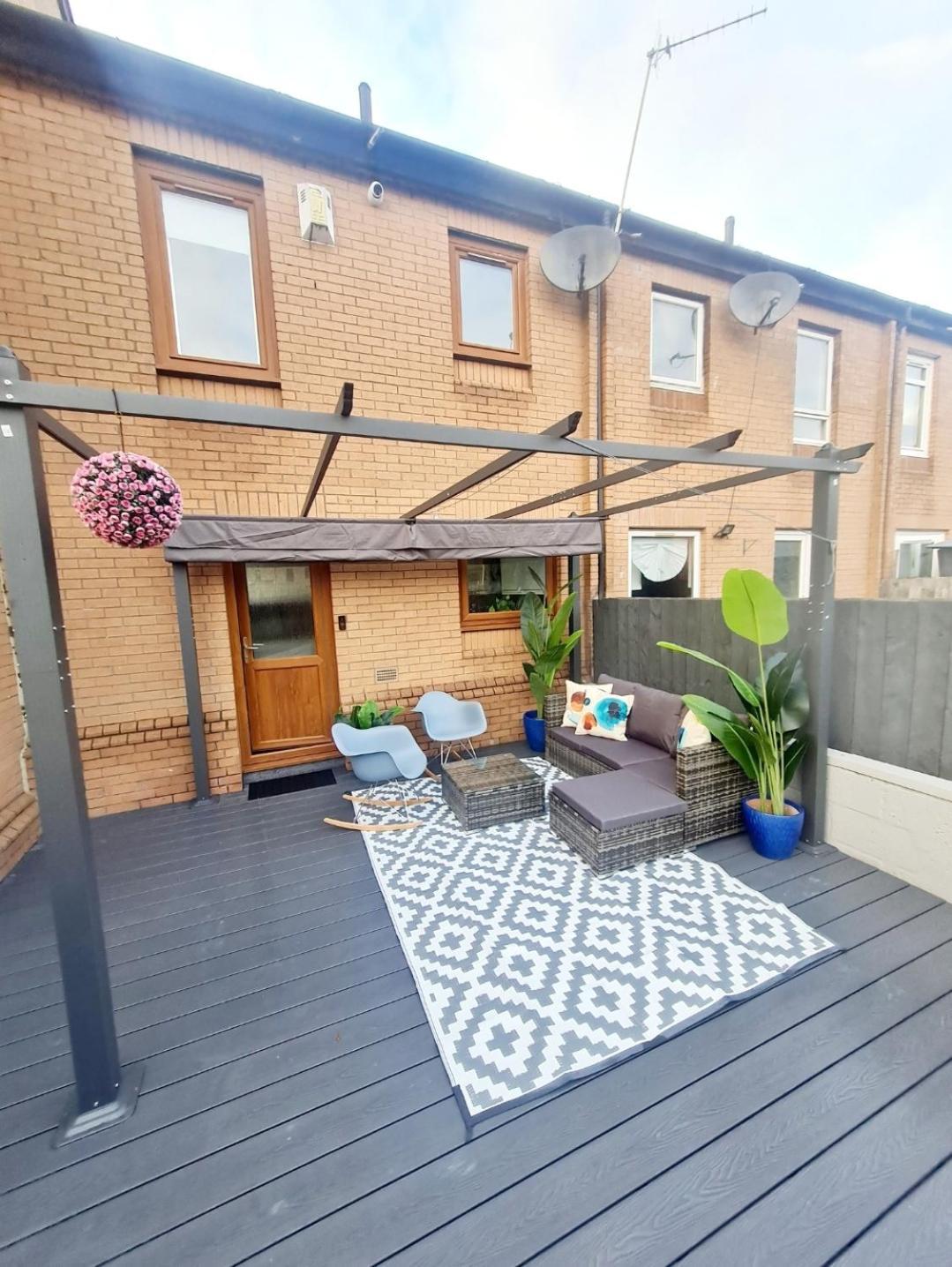 Bright 3Br Walking Distance To Town - Free Parking Apartment Glasgow Exterior photo